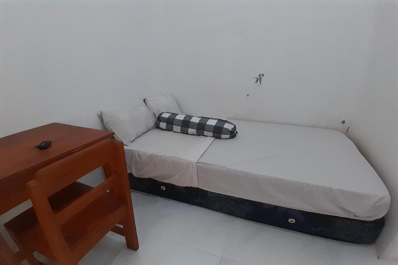 Spot On 93410 Wisma Bintang Jepara Exterior foto