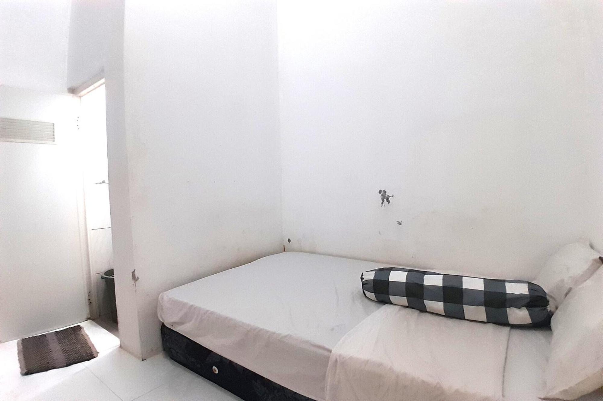 Spot On 93410 Wisma Bintang Jepara Exterior foto